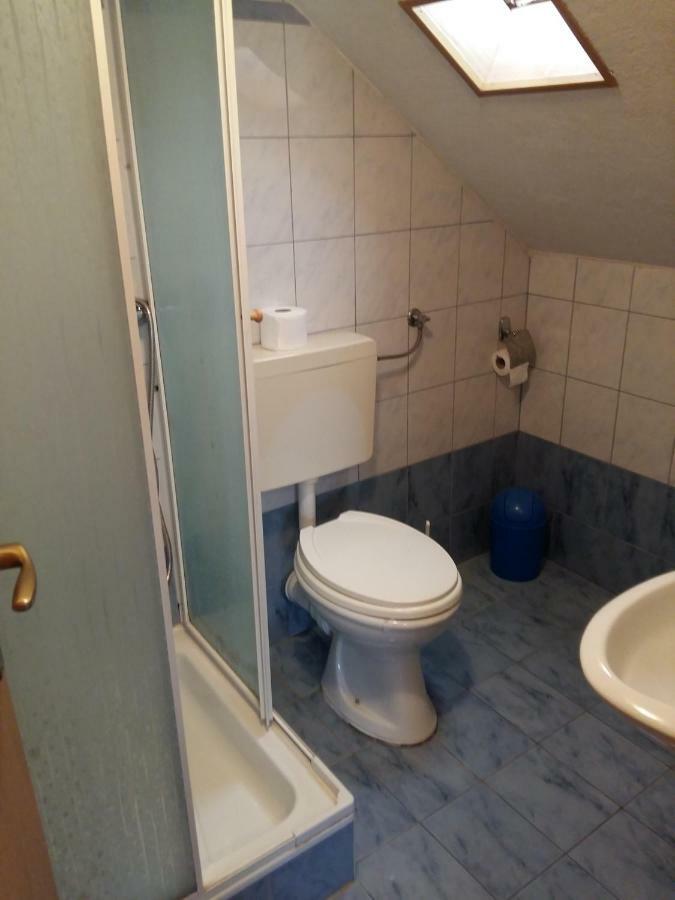 Rooms Mostanje 卡尔洛瓦茨 外观 照片